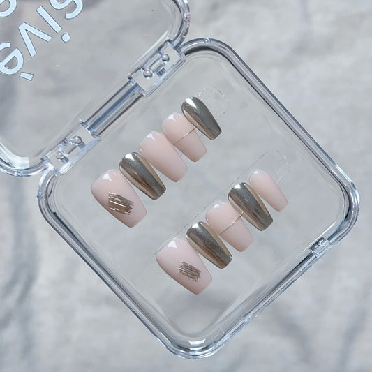 Nude Mirage
