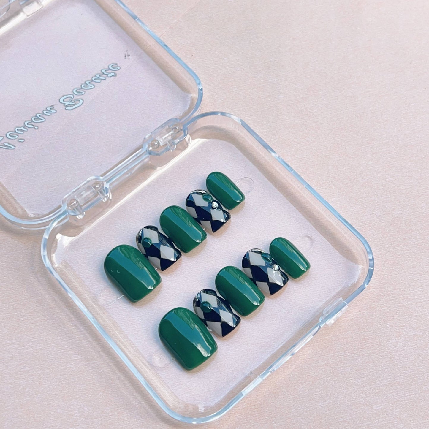 Emerald Checkmate